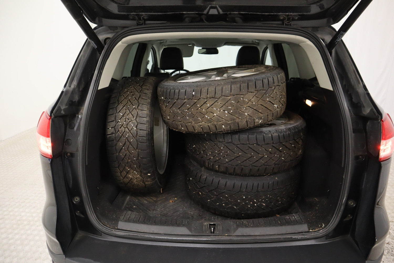 Ford Kuga vaihtoauto