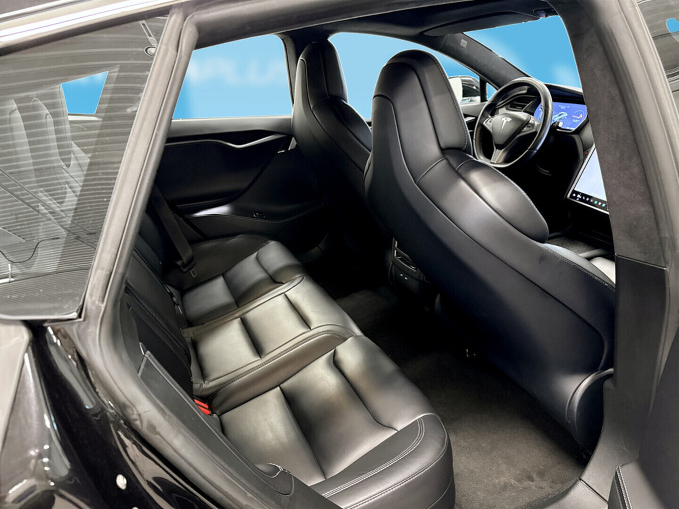 Tesla Model S vaihtoauto