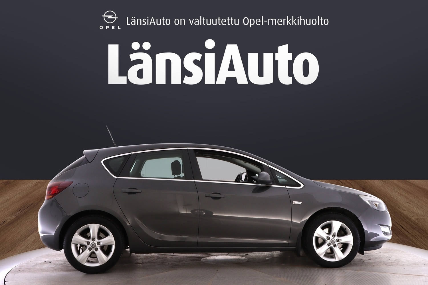 Opel Astra vaihtoauto