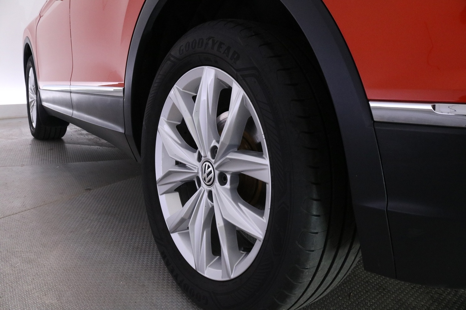 Volkswagen Tiguan vaihtoauto
