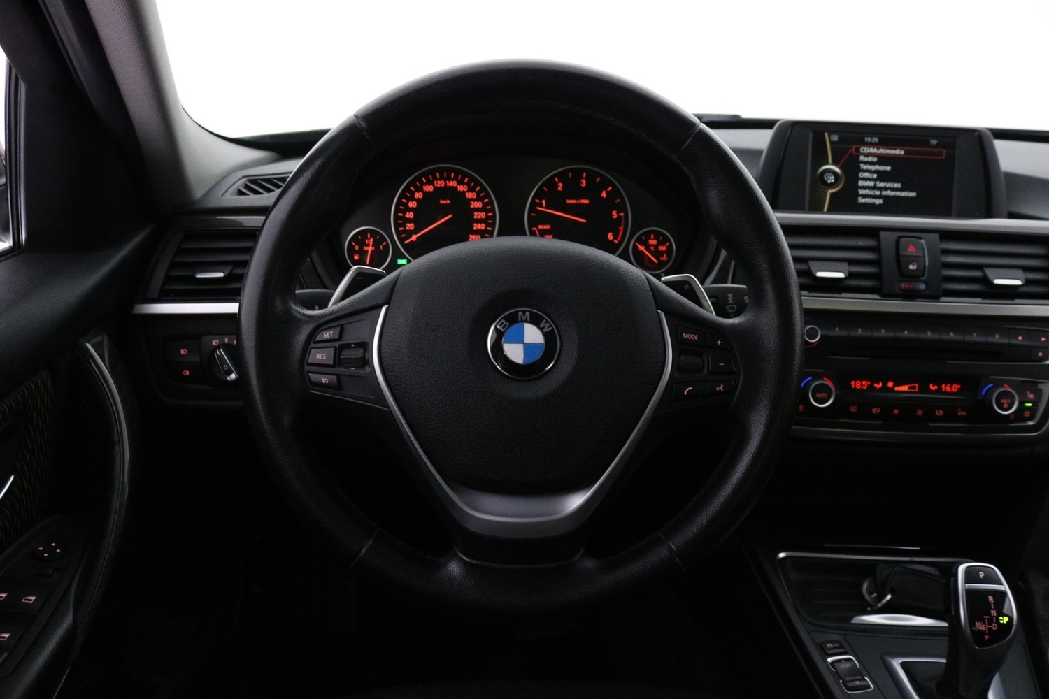 BMW 320 vaihtoauto