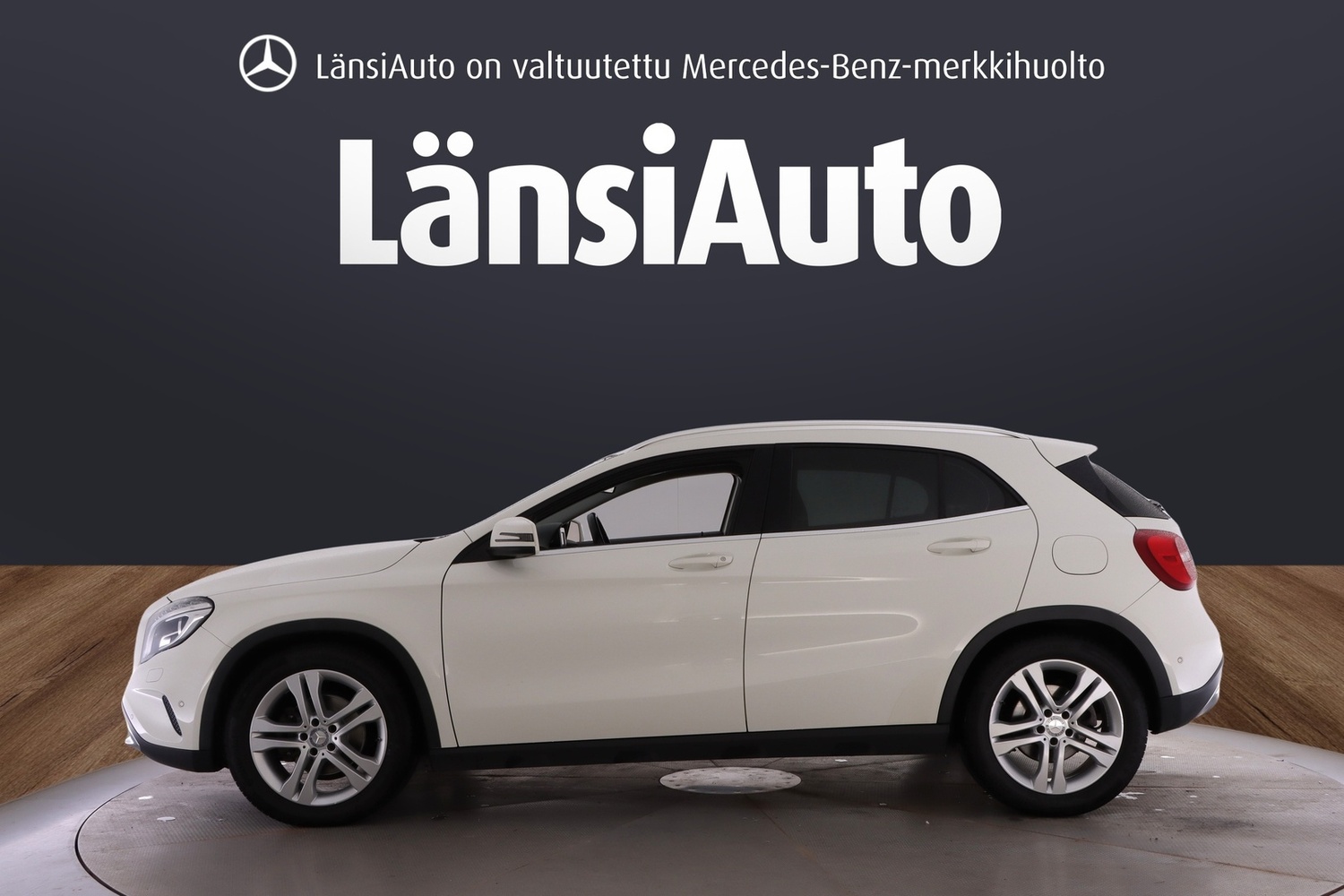 Mercedes-Benz GLA vaihtoauto