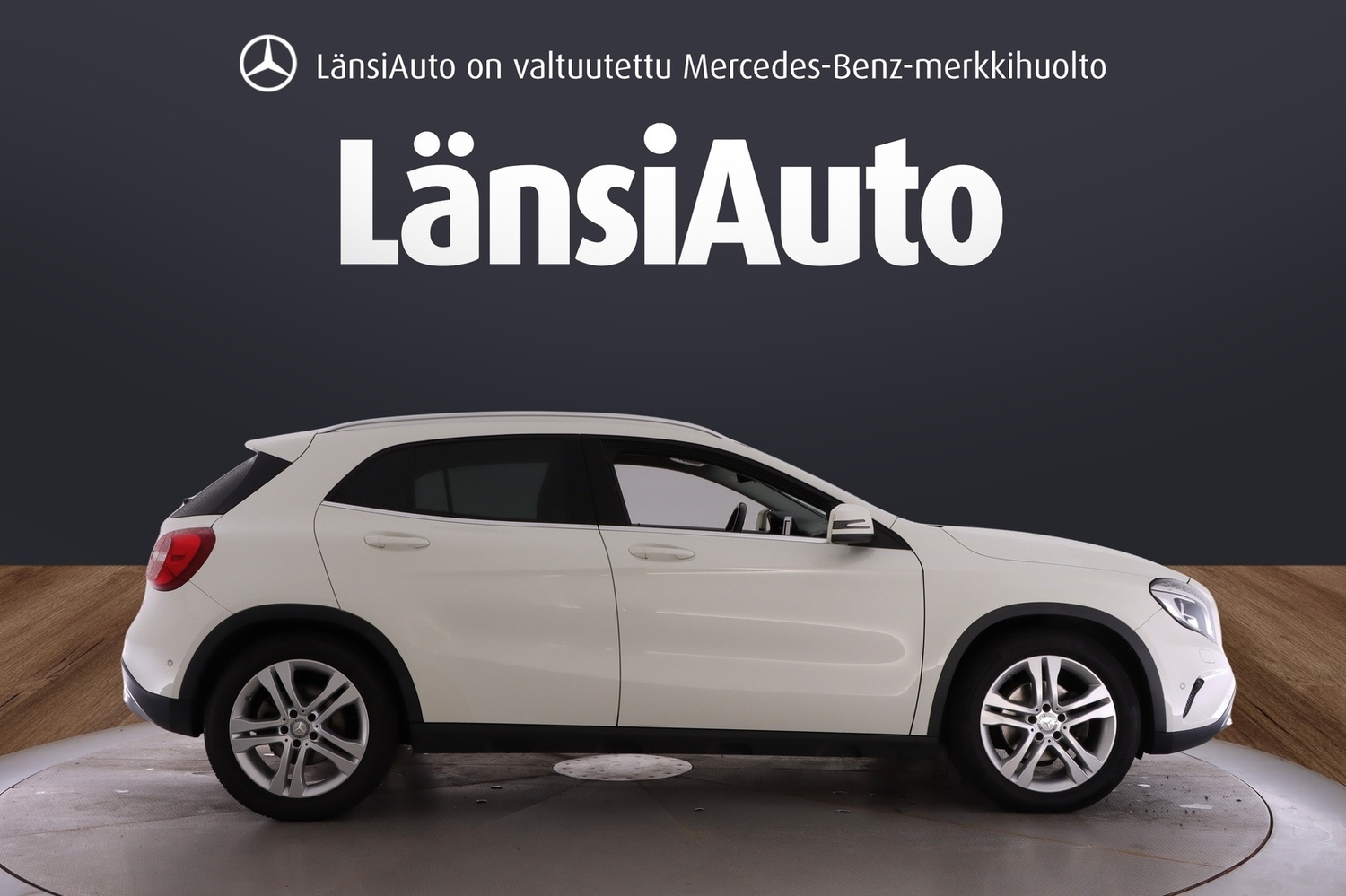 Mercedes-Benz GLA vaihtoauto