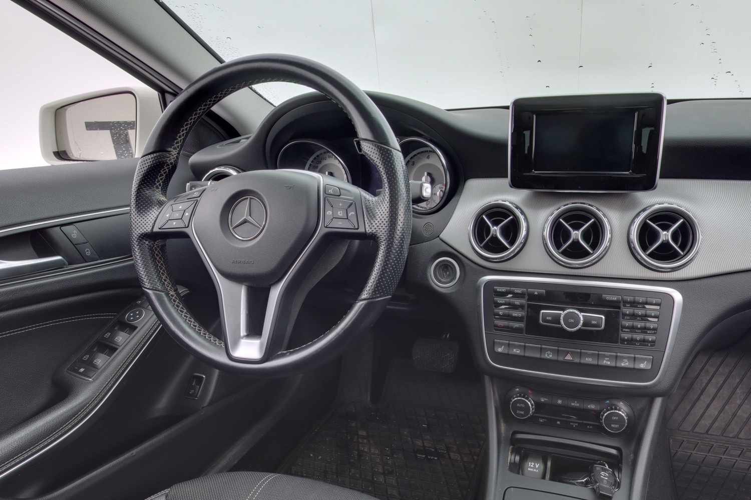 Mercedes-Benz GLA vaihtoauto