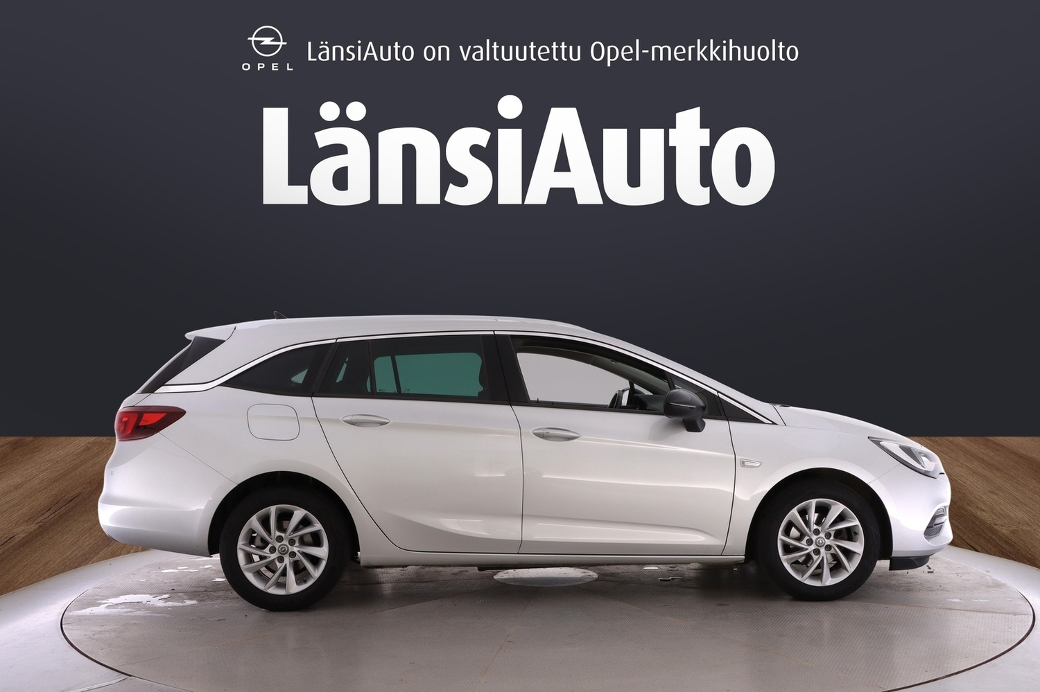 Opel Astra vaihtoauto
