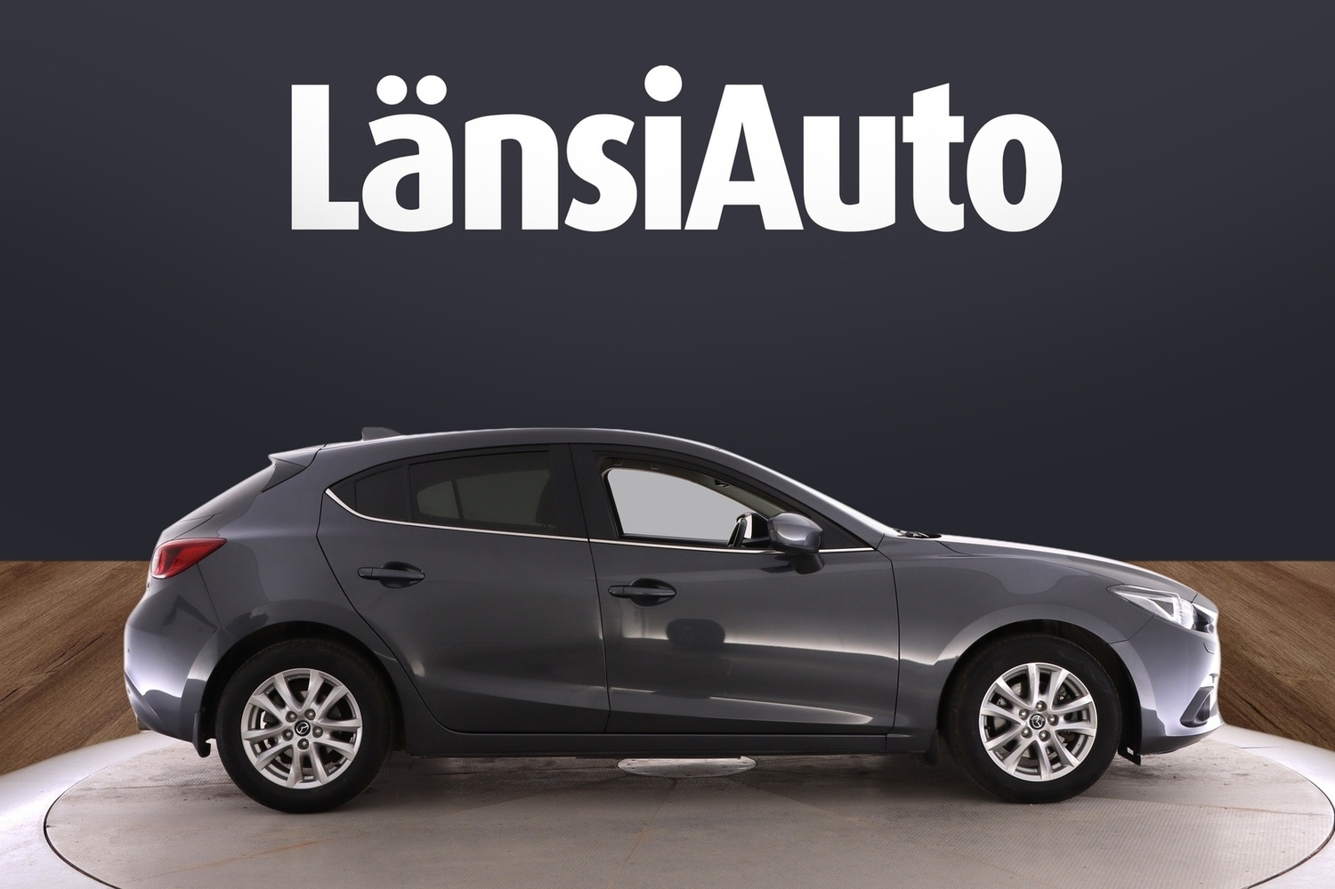 Mazda 3 vaihtoauto