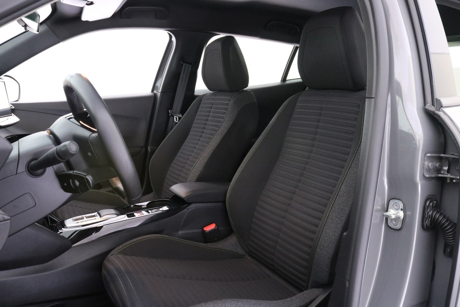 Peugeot e-2008 vaihtoauto