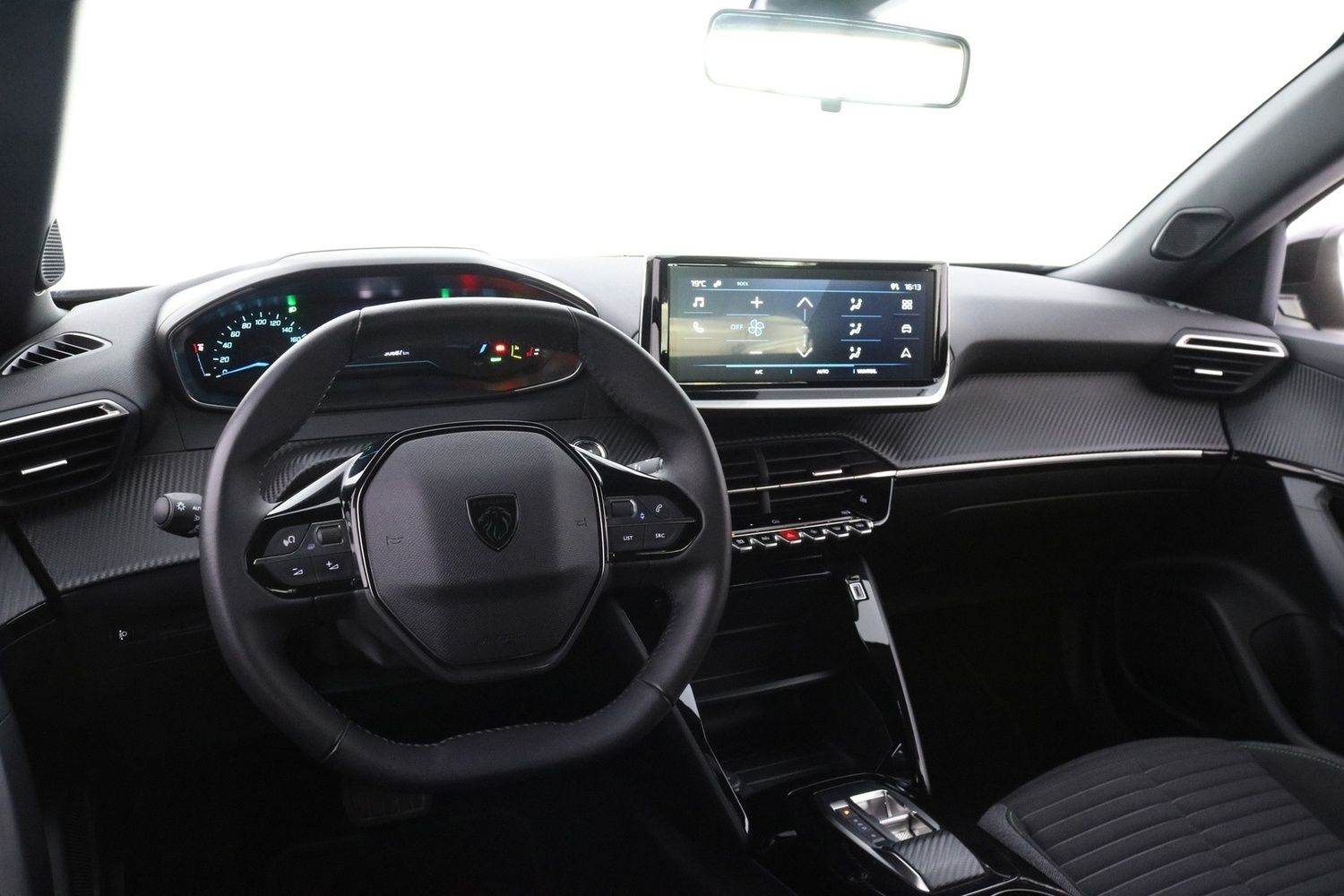 Peugeot e-2008 vaihtoauto