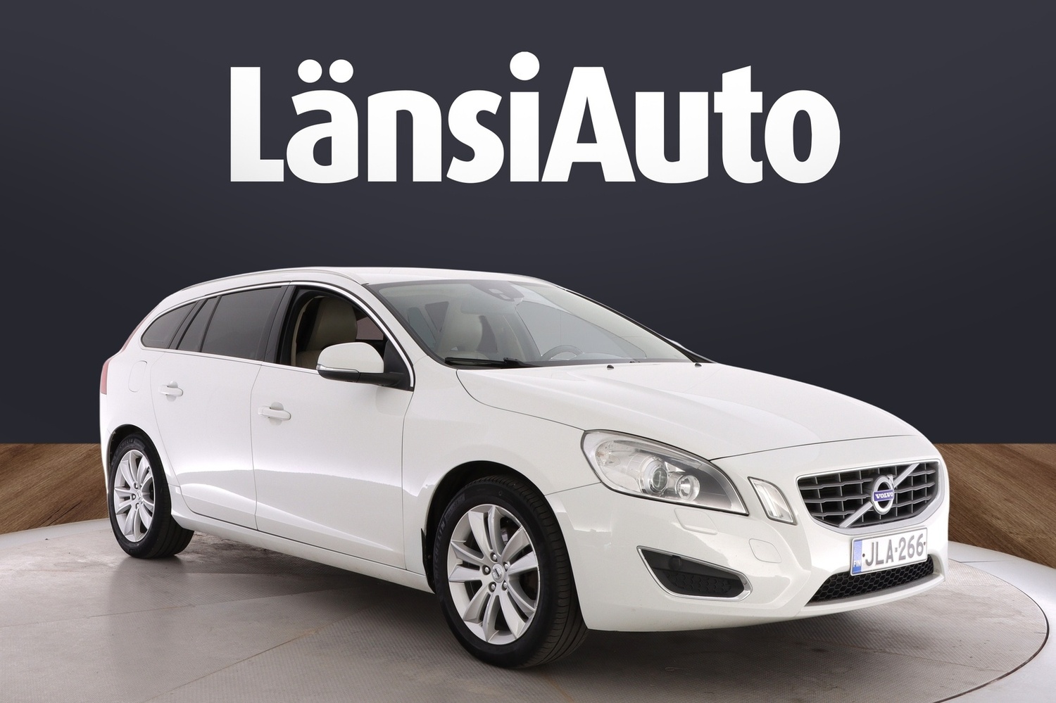 Volvo V60 vaihtoauto