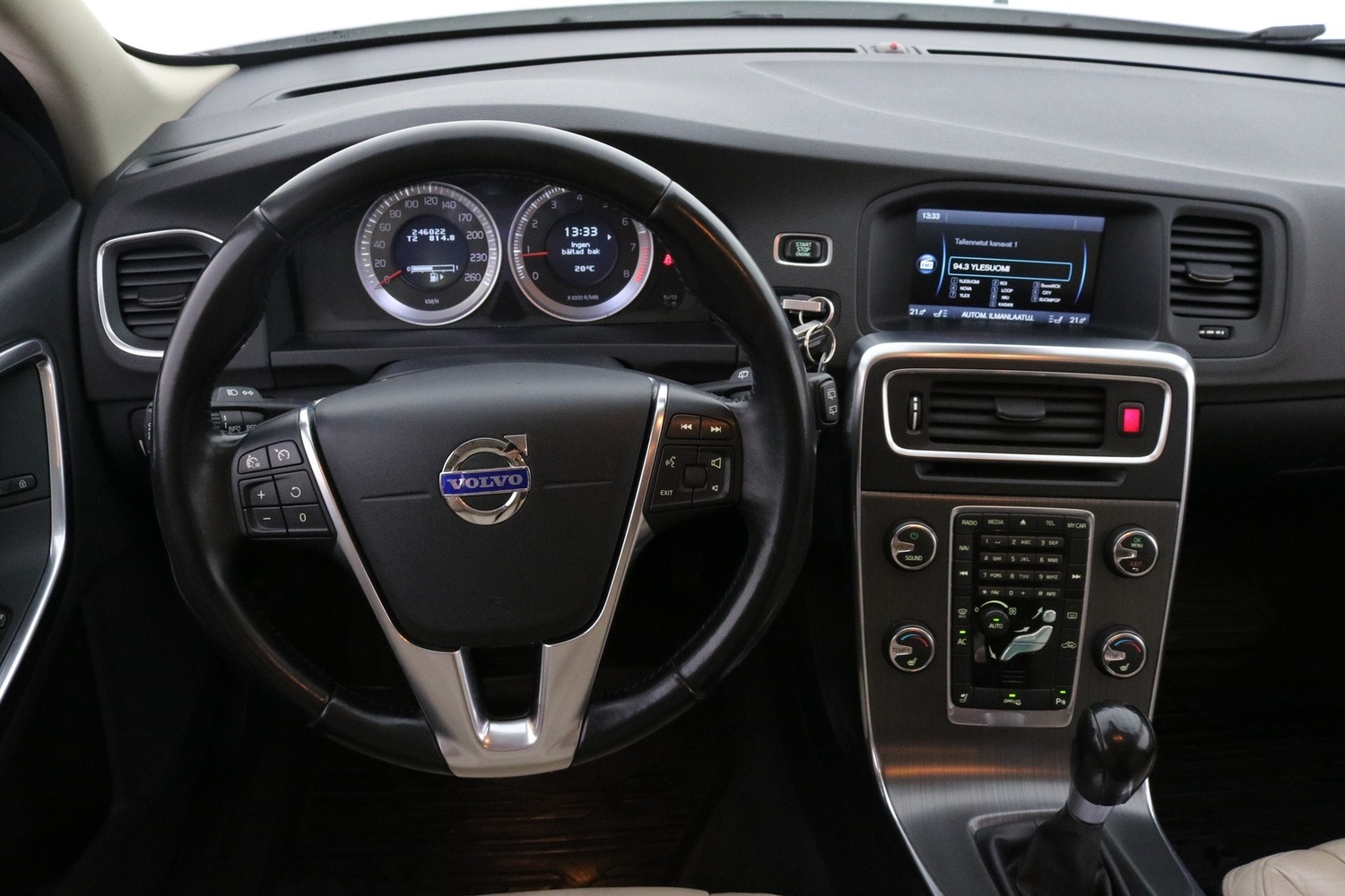 Volvo V60 vaihtoauto