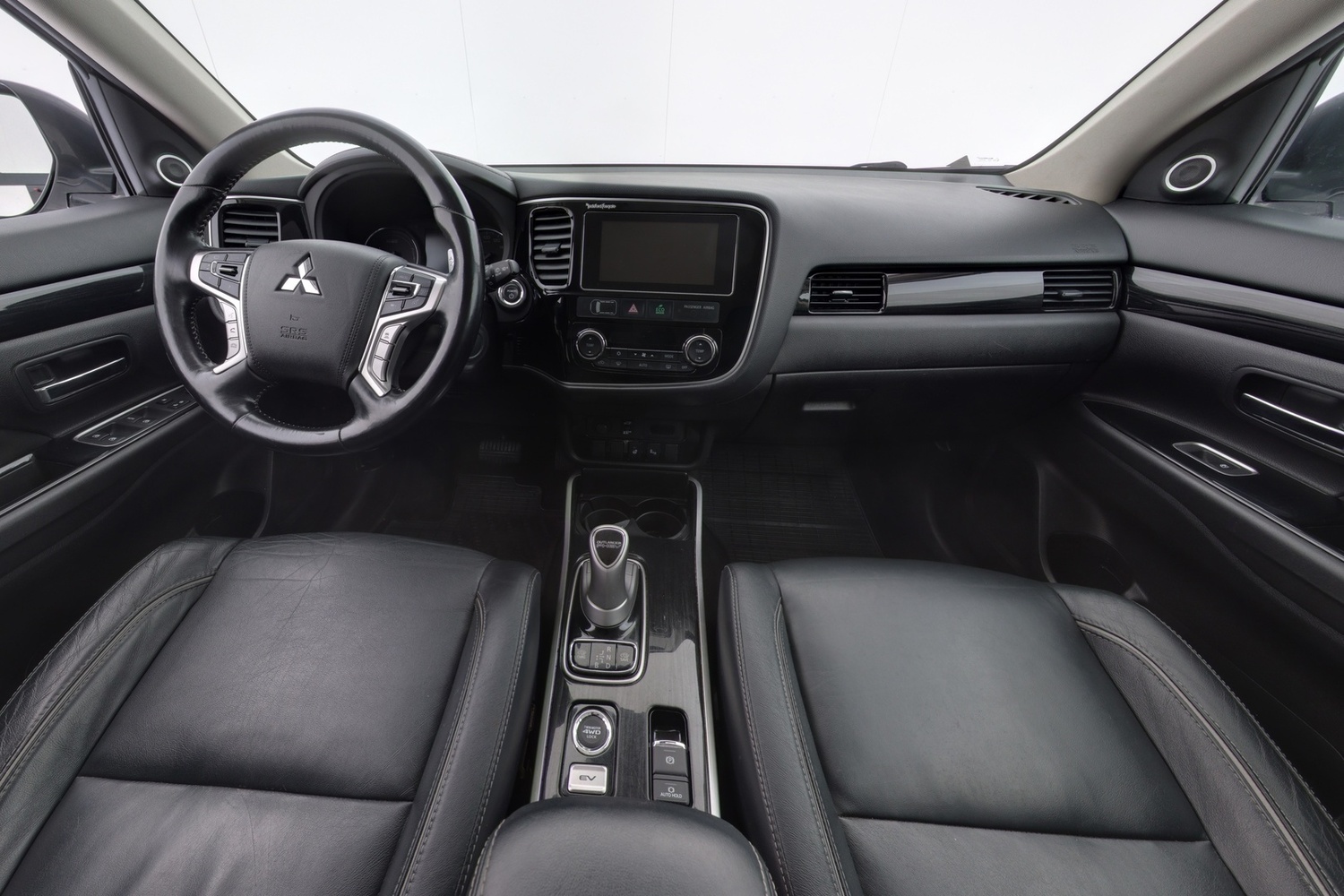 Mitsubishi Outlander PHEV vaihtoauto