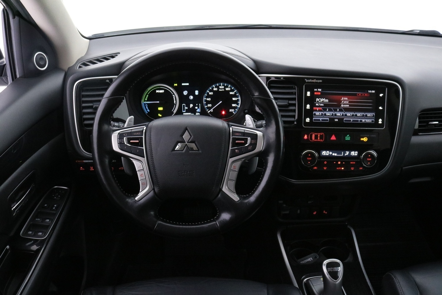 Mitsubishi Outlander PHEV vaihtoauto