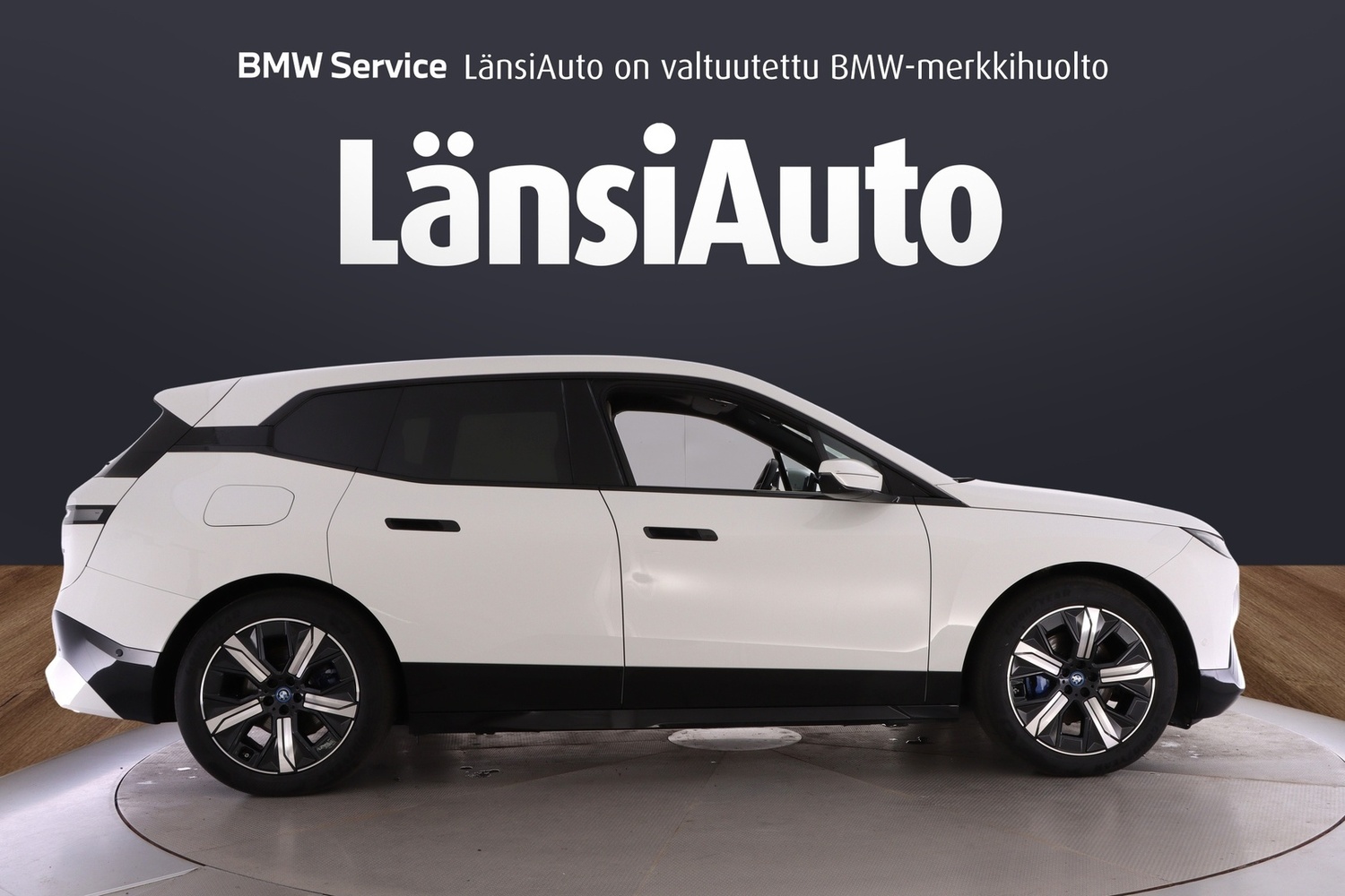 BMW iX vaihtoauto