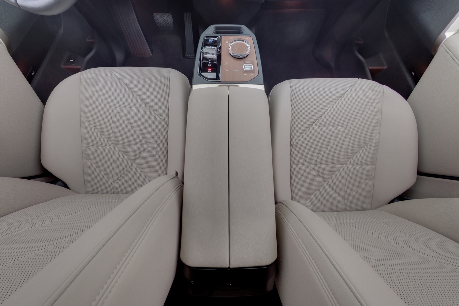 BMW iX vaihtoauto