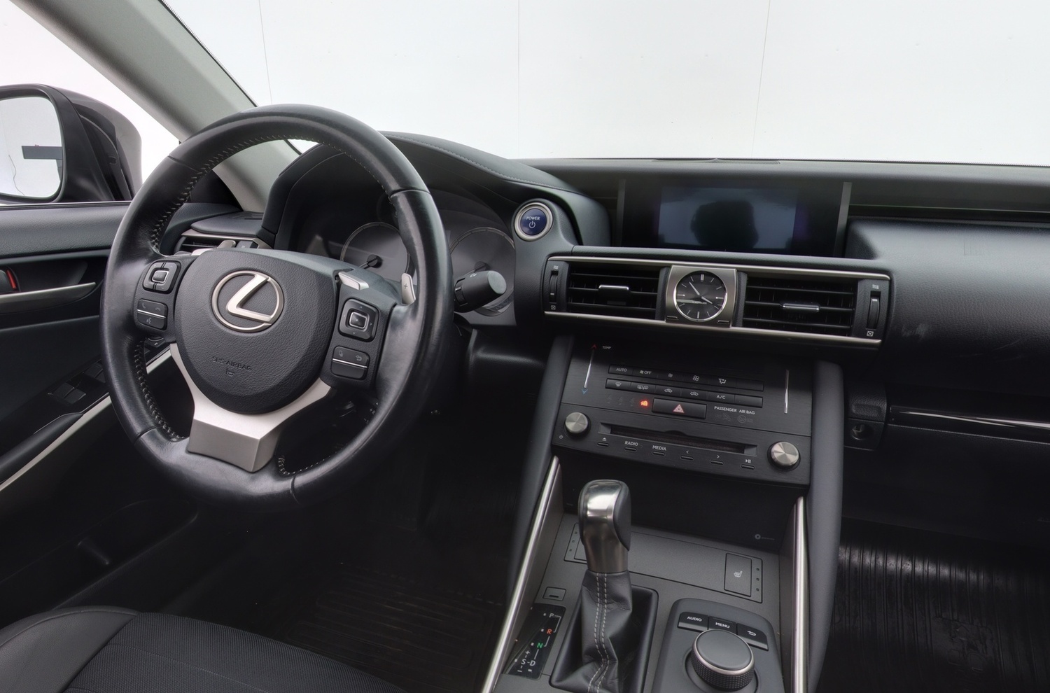 Lexus IS vaihtoauto