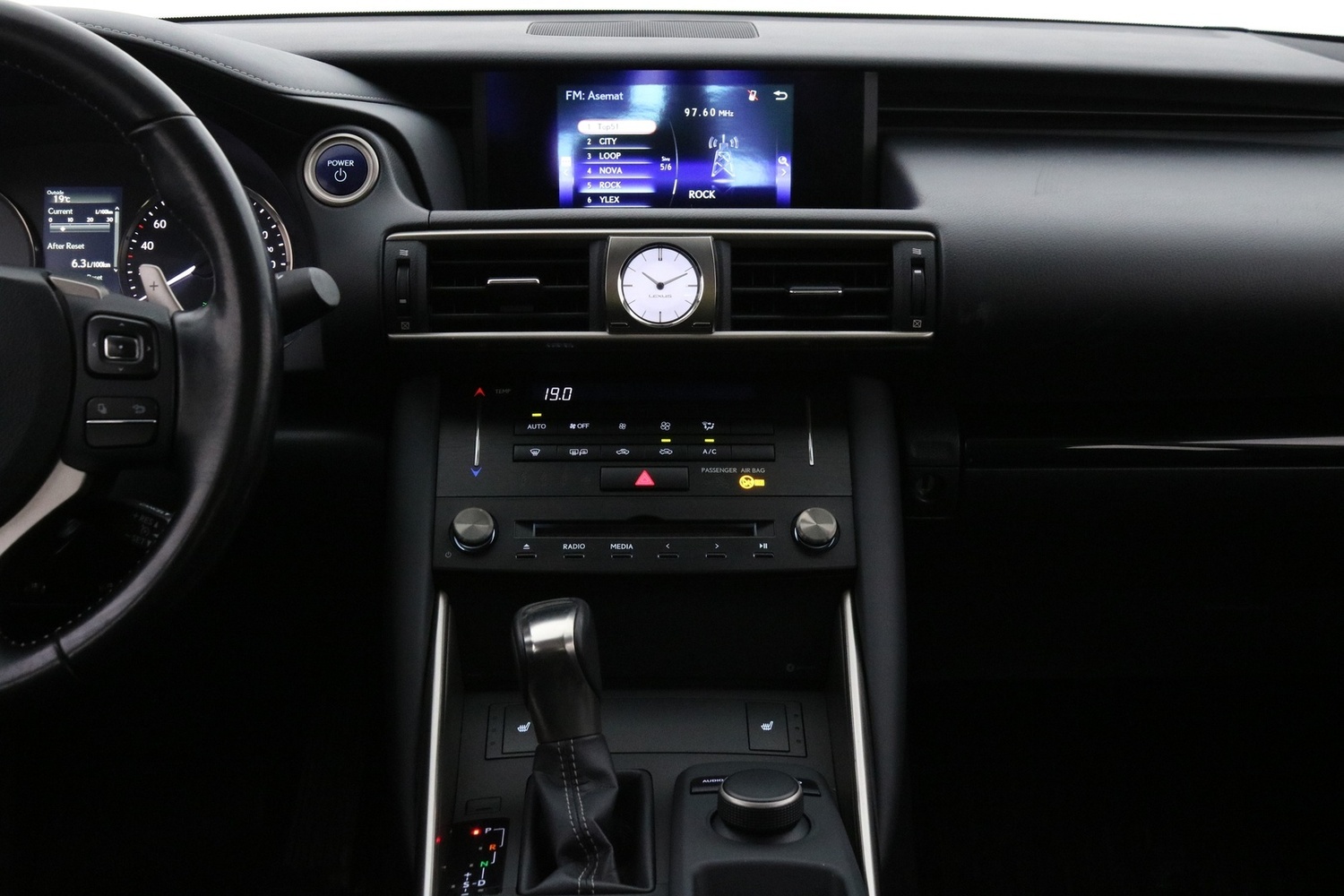 Lexus IS vaihtoauto