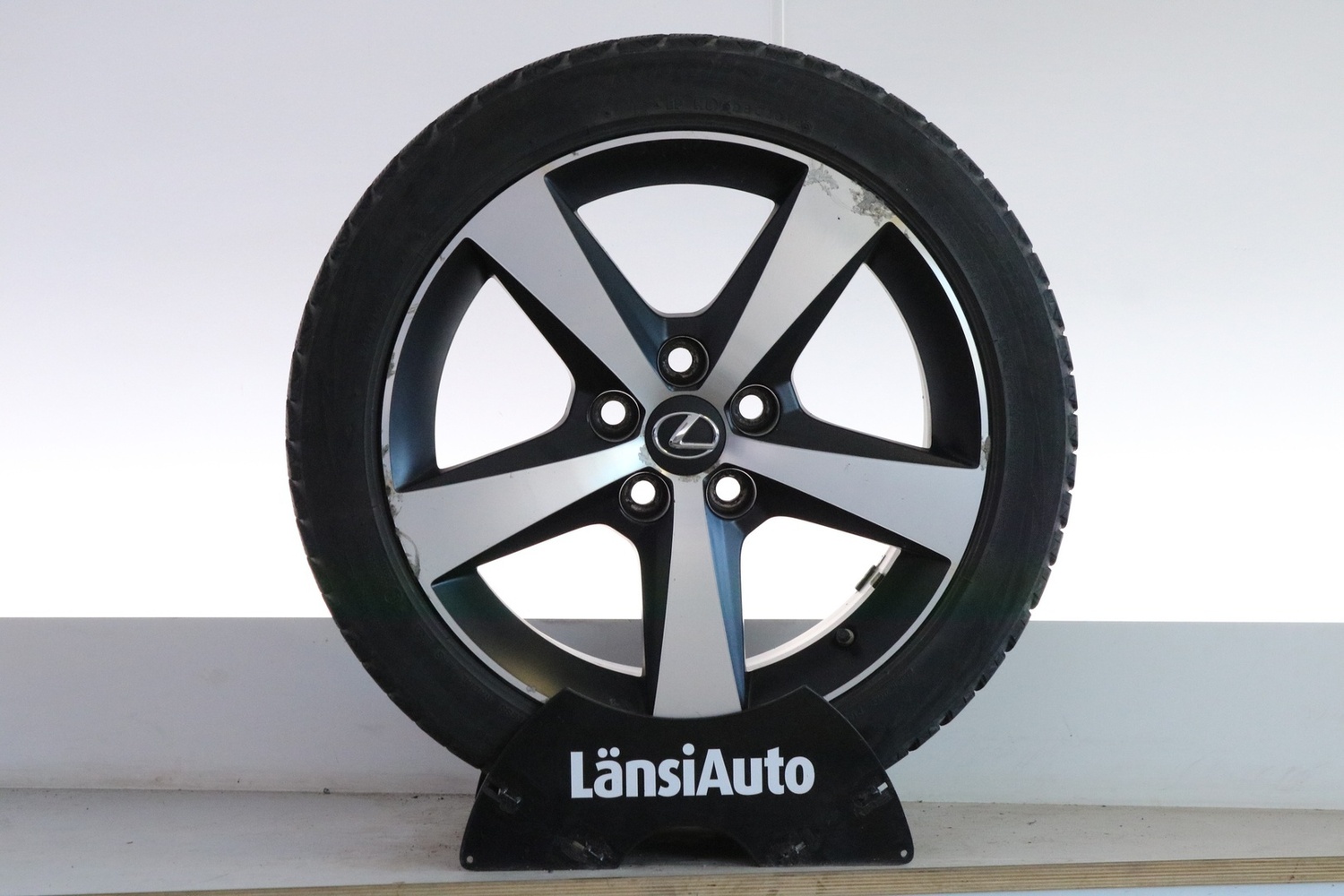 Lexus IS vaihtoauto