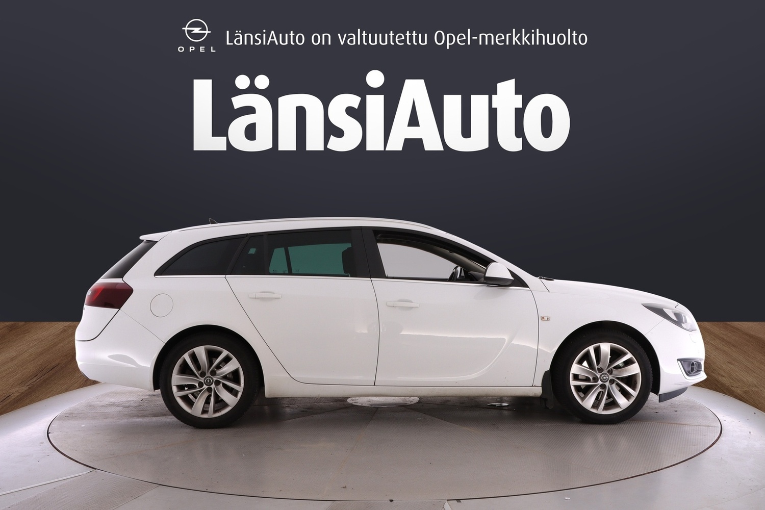 Opel Insignia vaihtoauto