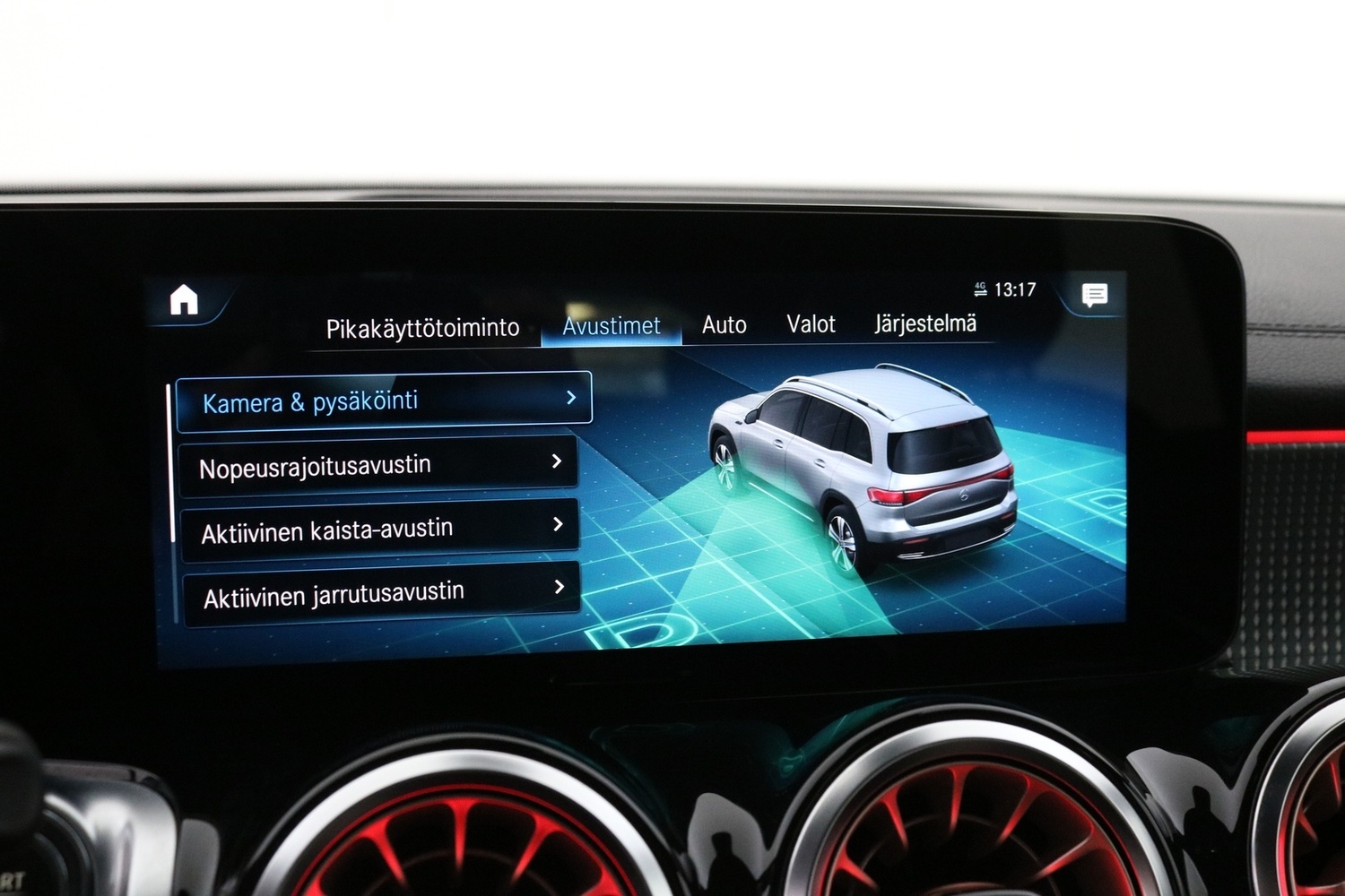 Mercedes-Benz EQB vaihtoauto