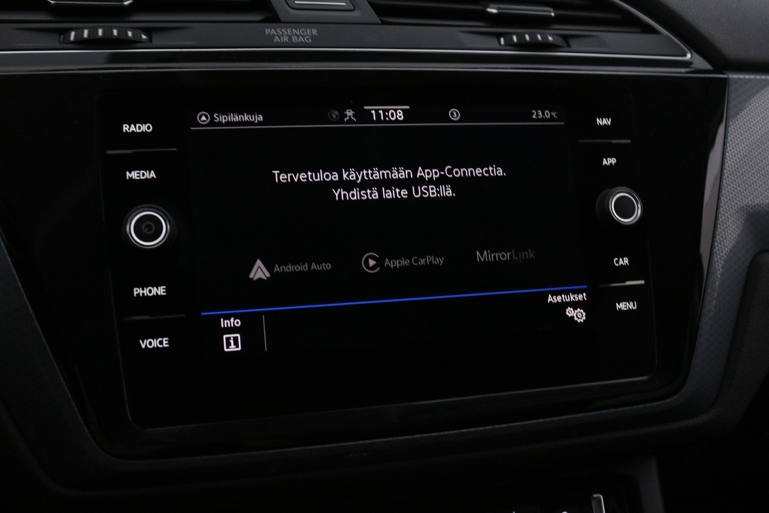 Volkswagen Touran vaihtoauto