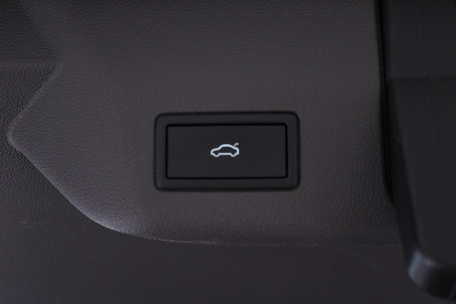 Volkswagen Multivan vaihtoauto