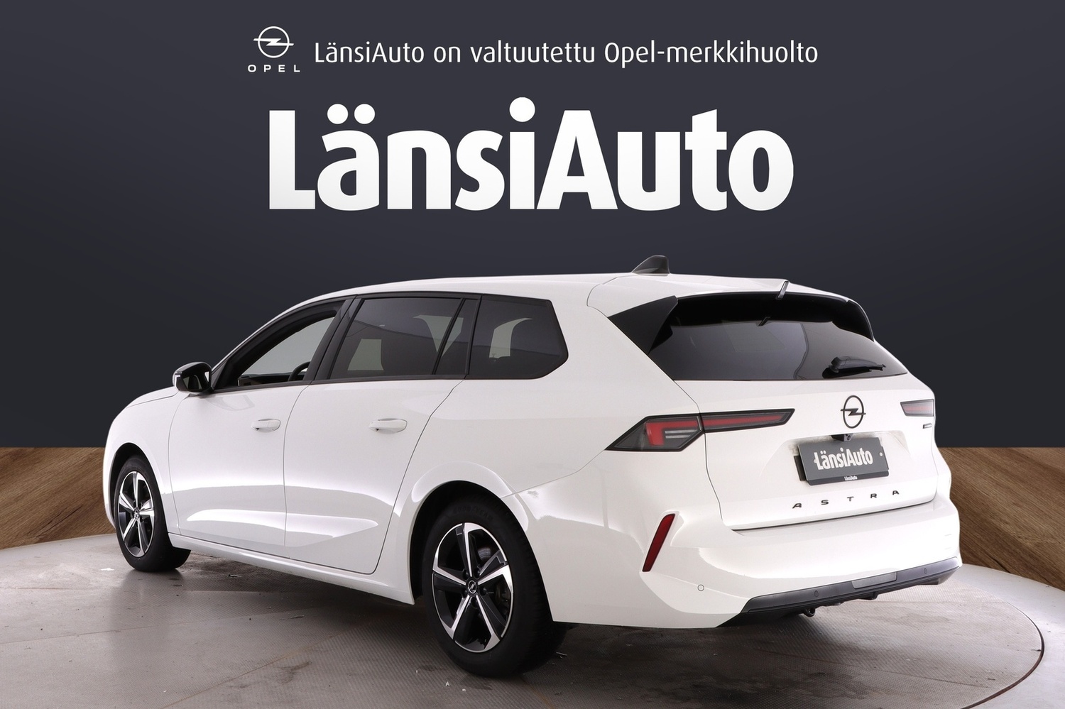 Opel Astra vaihtoauto