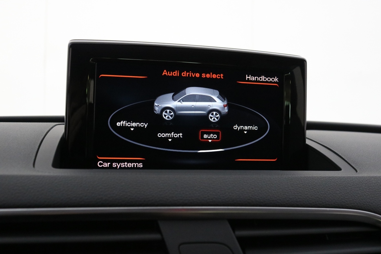 Audi Q3 vaihtoauto