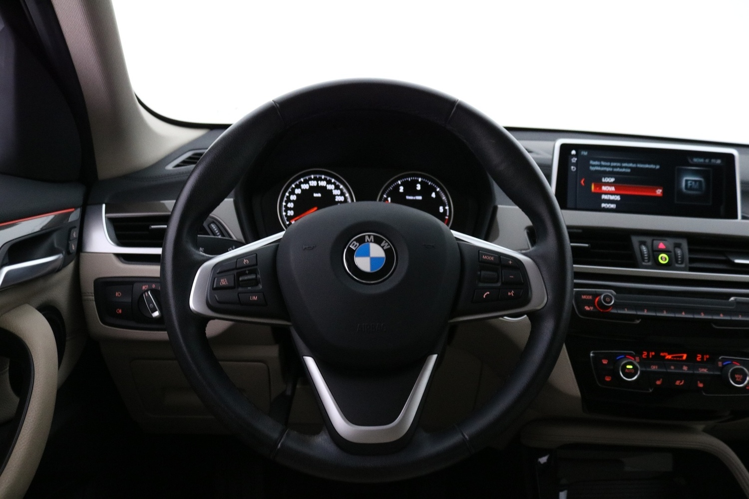 BMW X1 vaihtoauto