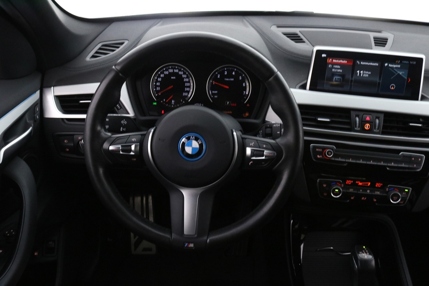 BMW X1 vaihtoauto