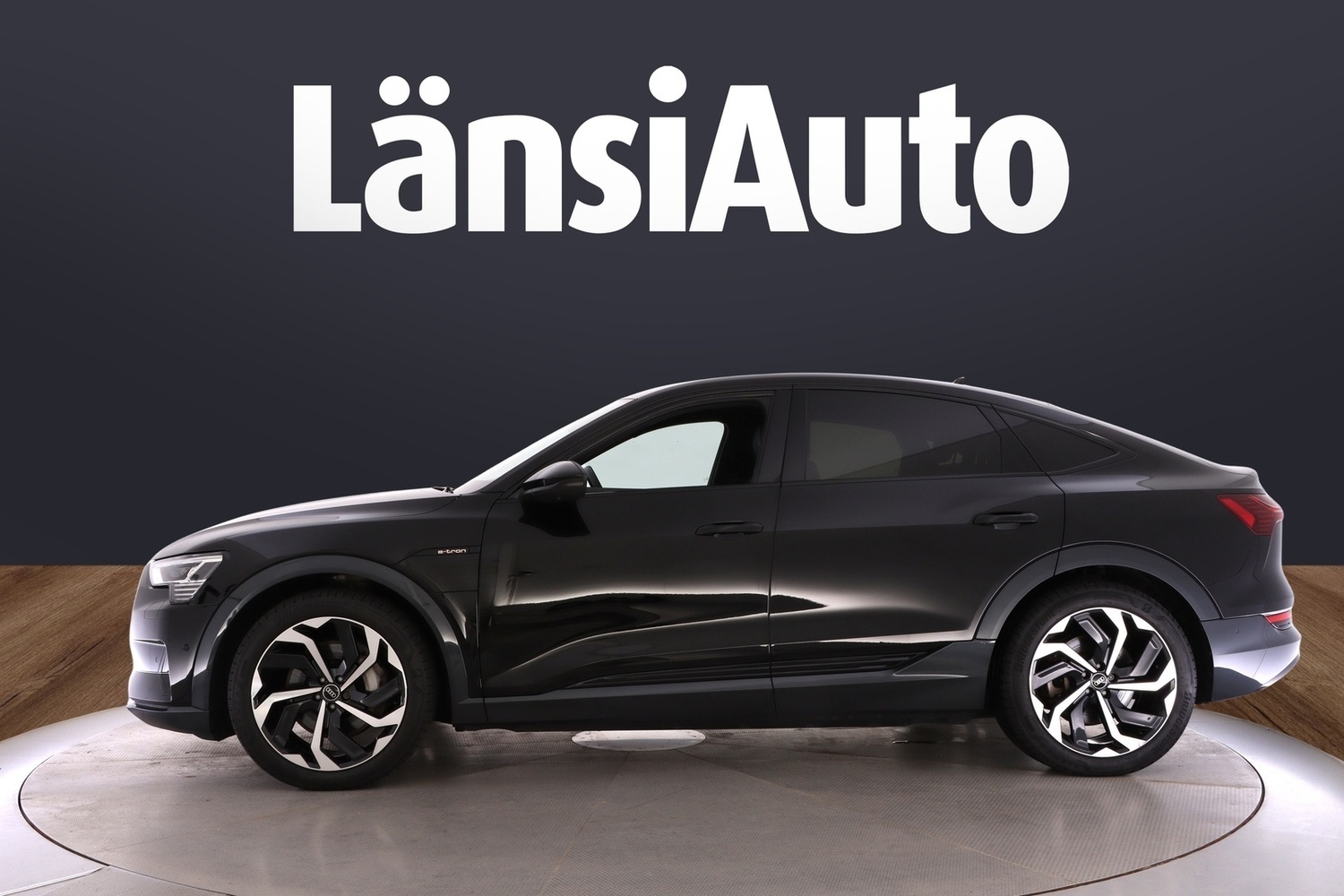 Audi e-tron vaihtoauto