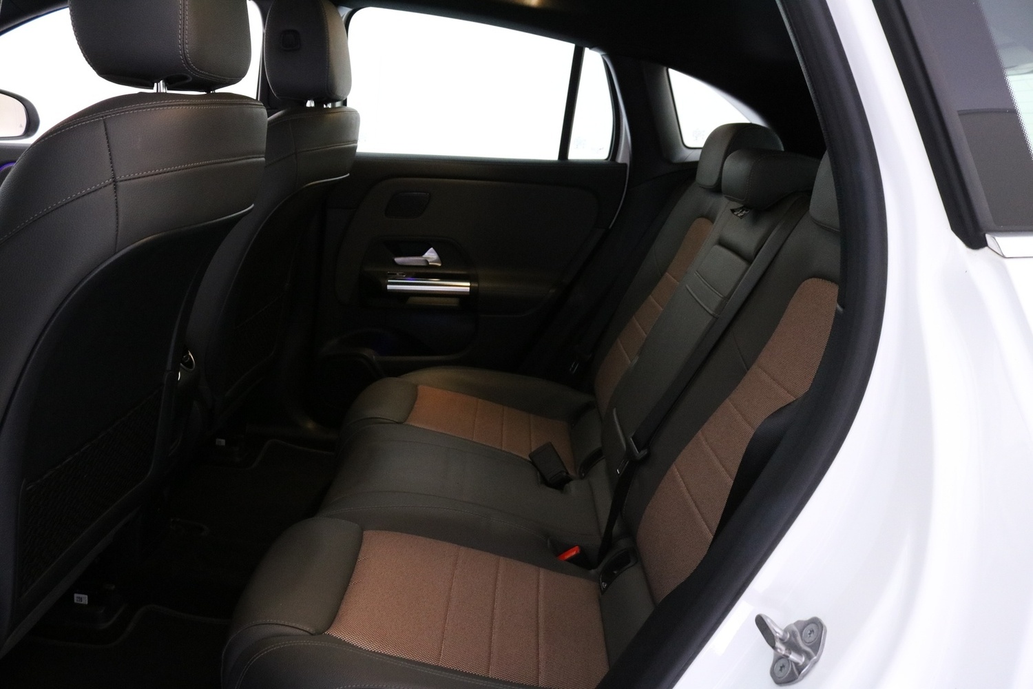 Mercedes-Benz EQA vaihtoauto