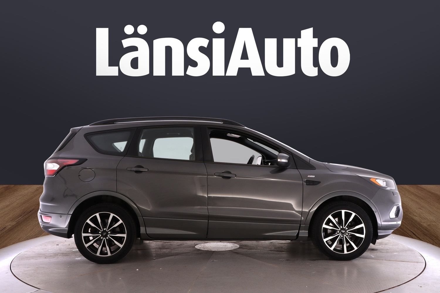 Ford Kuga vaihtoauto