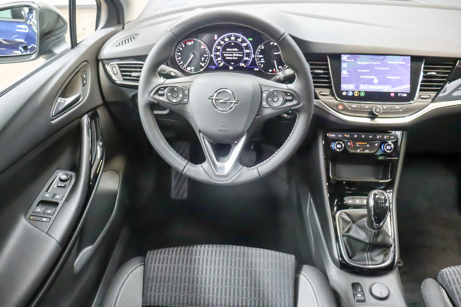 Opel Astra vaihtoauto