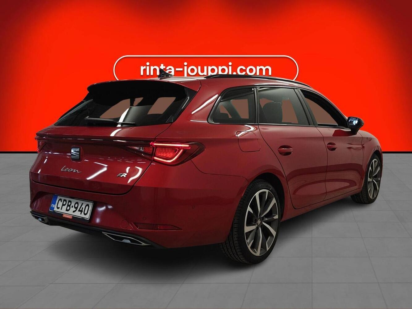 SEAT Leon Sportstourer vaihtoauto