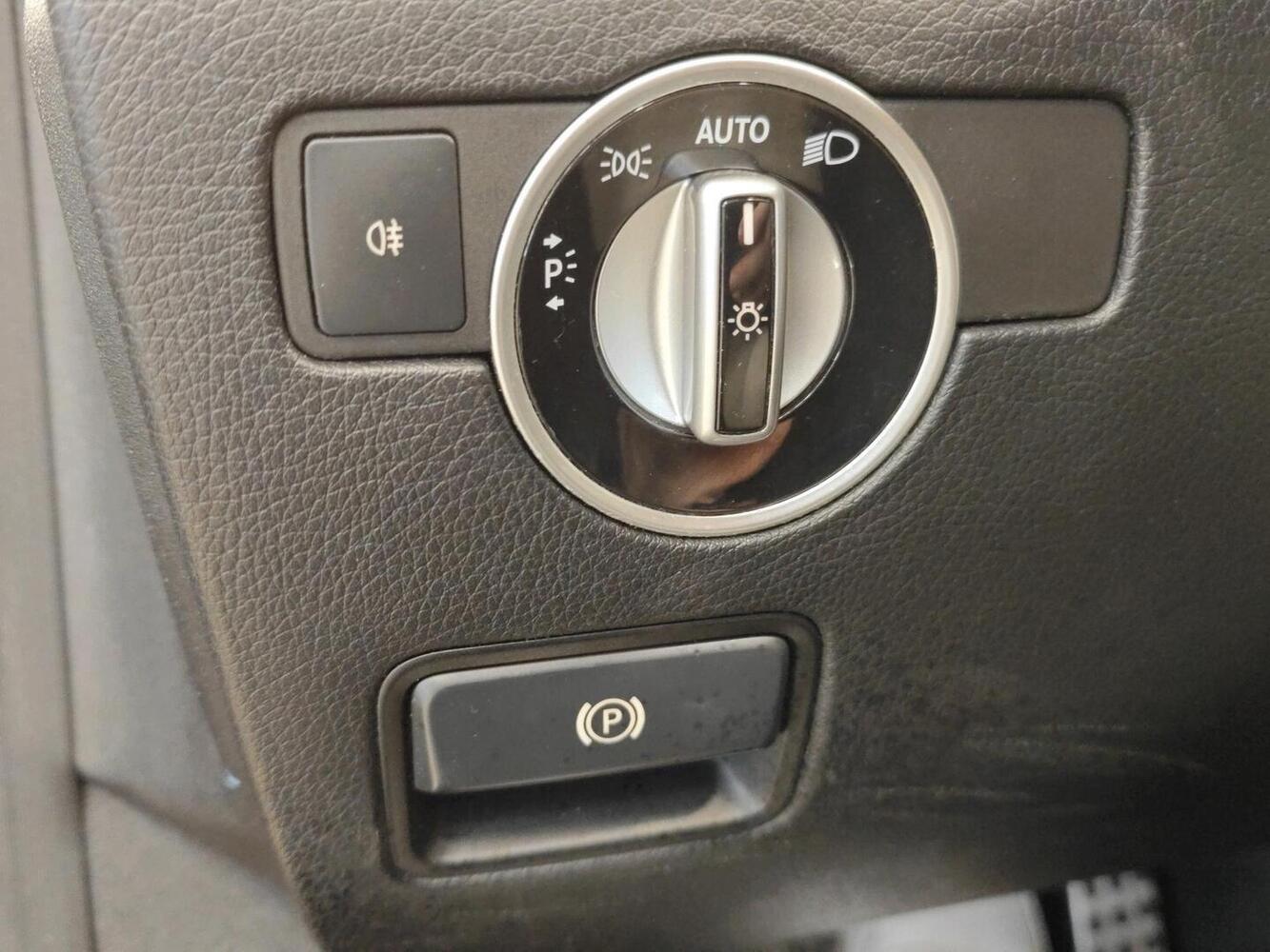 Mercedes-Benz SLK vaihtoauto