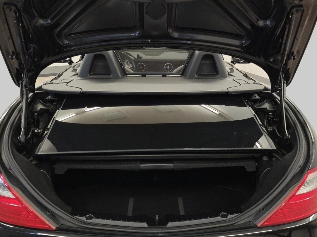 Mercedes-Benz SLK vaihtoauto