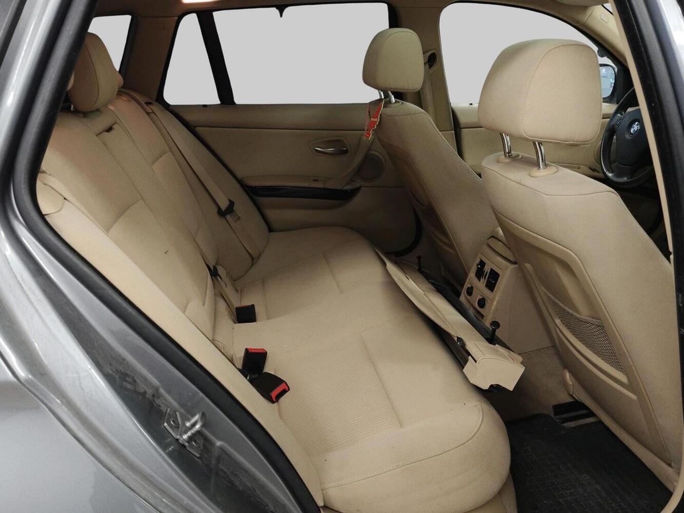 BMW 320 vaihtoauto