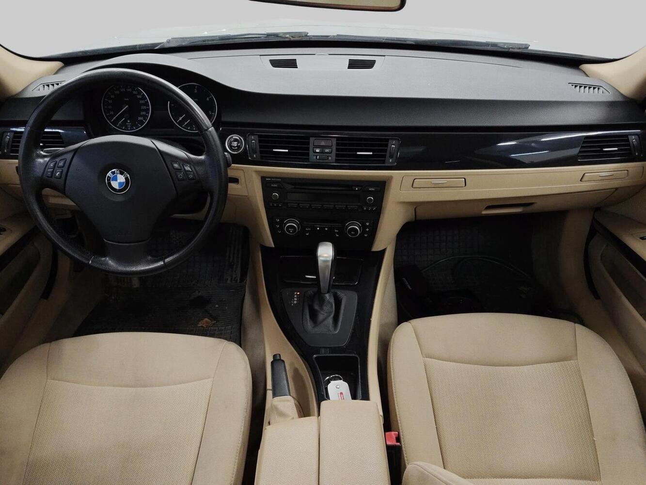BMW 320 vaihtoauto
