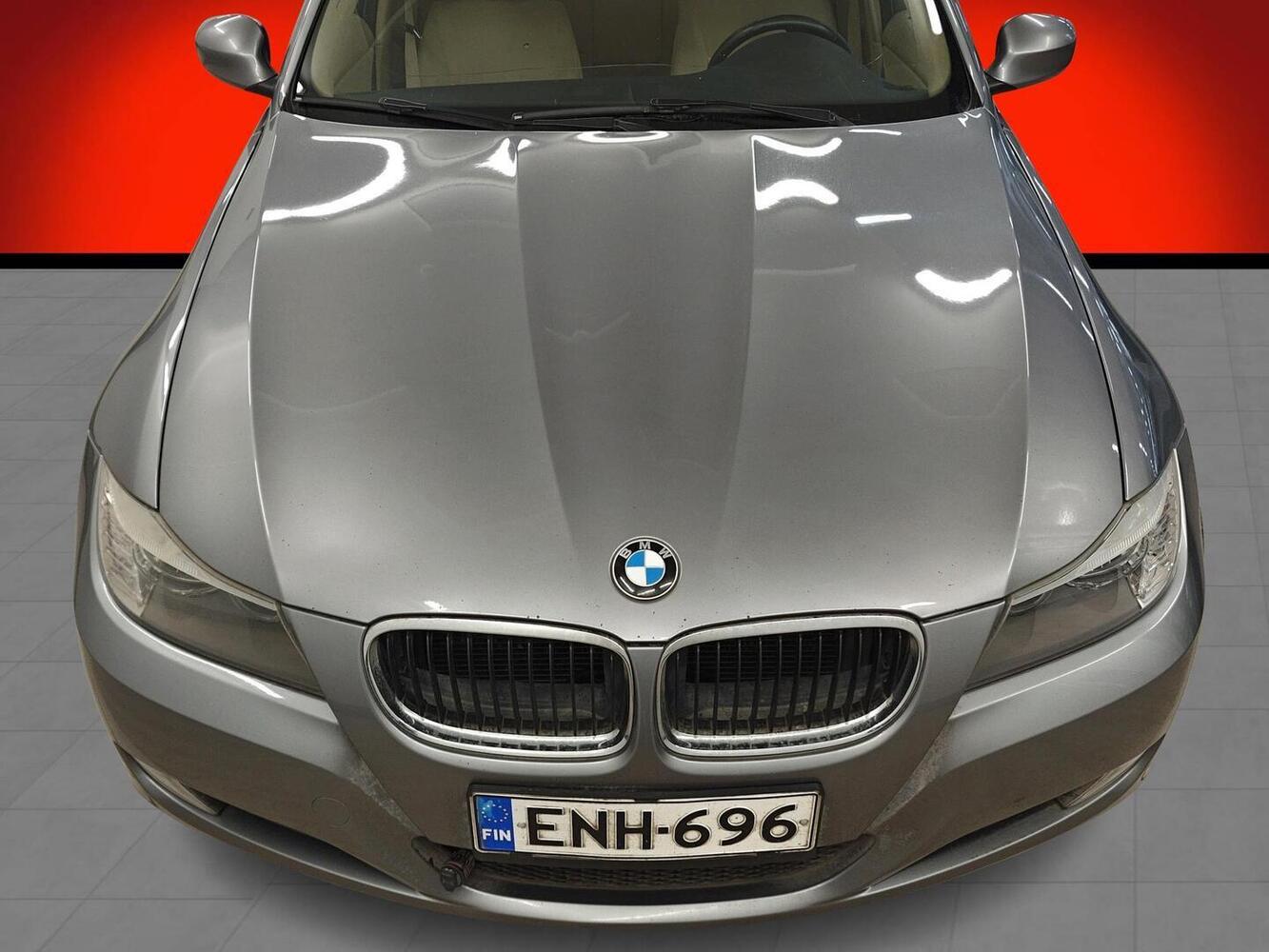 BMW 320 vaihtoauto