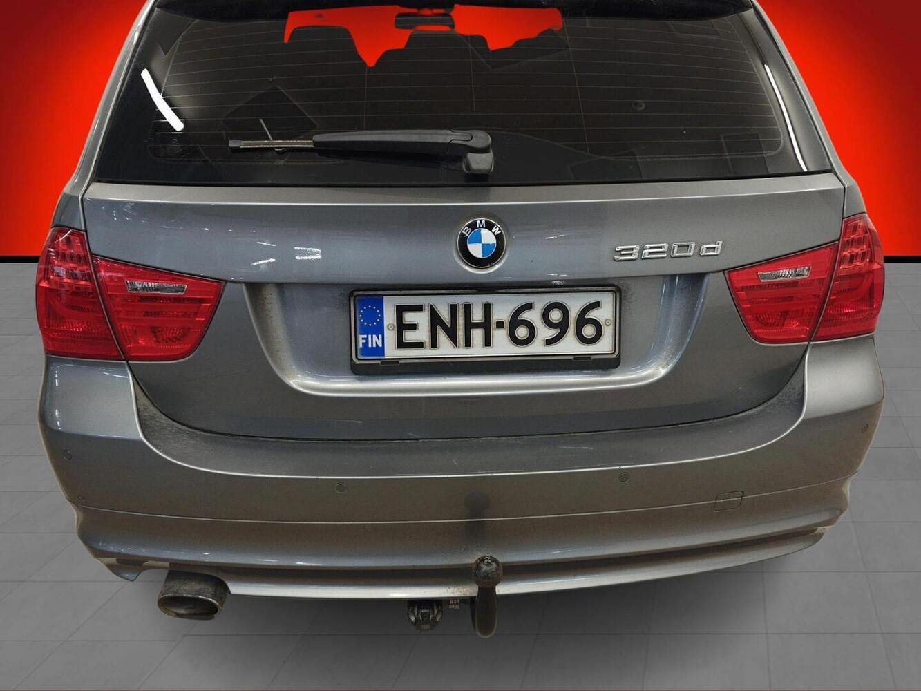 BMW 320 vaihtoauto