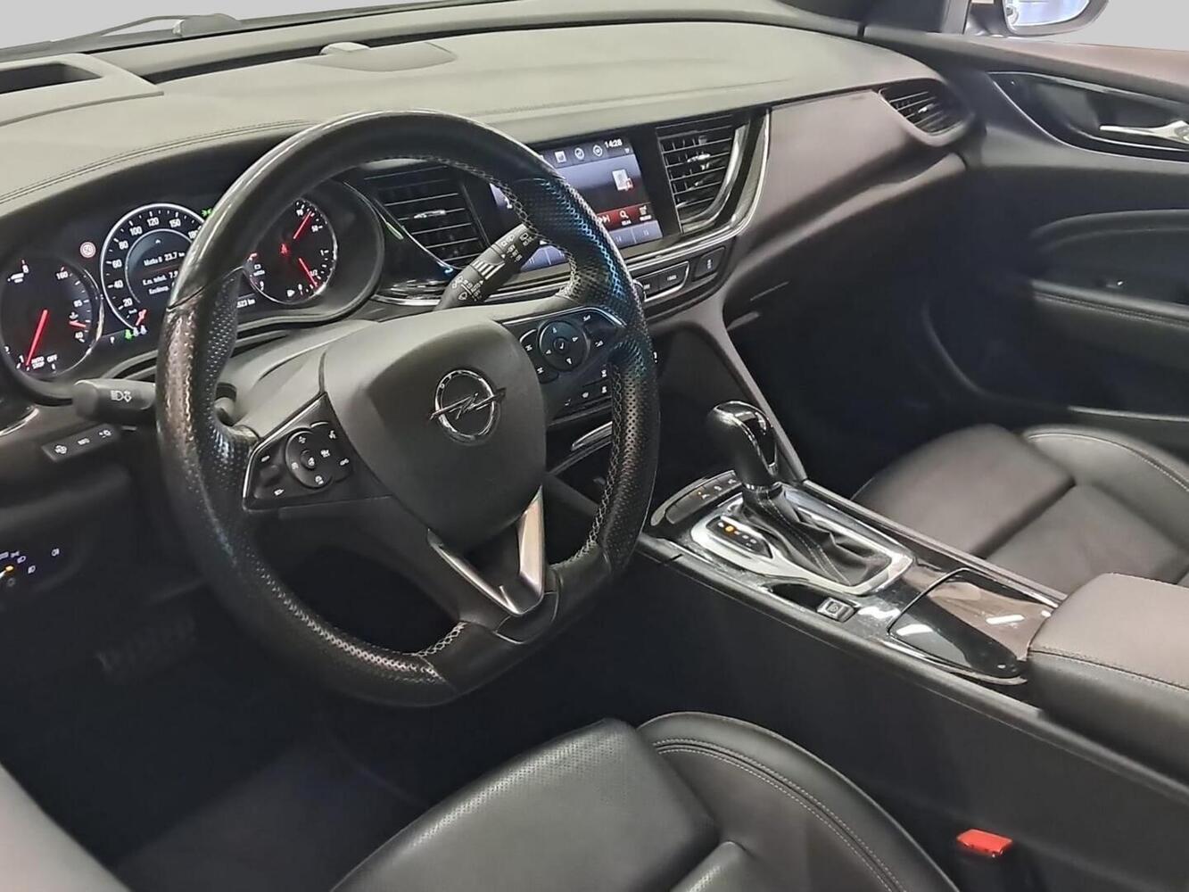 Opel Insignia vaihtoauto