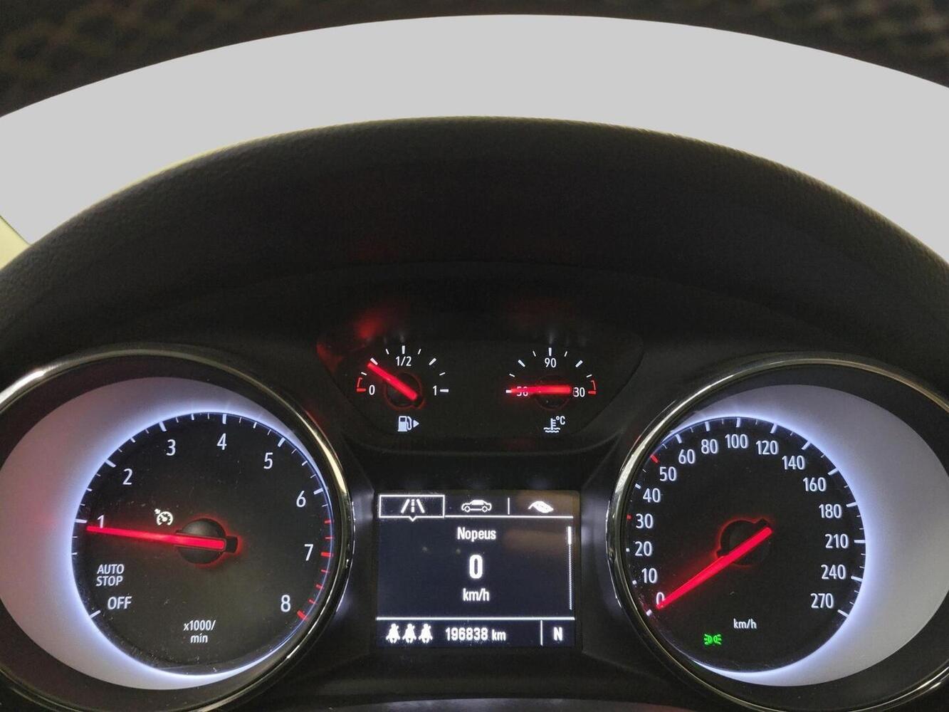 Opel Astra vaihtoauto