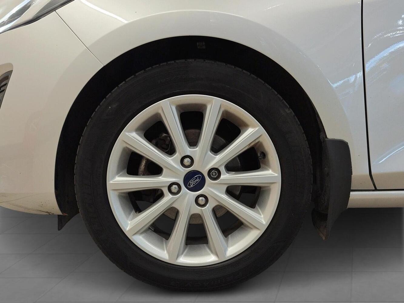 Ford Fiesta vaihtoauto