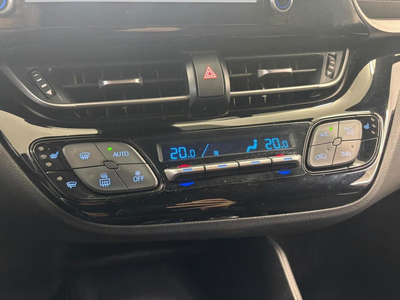 Toyota C-HR vaihtoauto