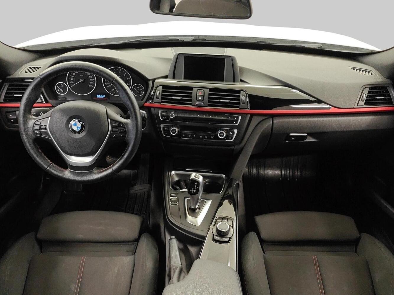 BMW 320 vaihtoauto