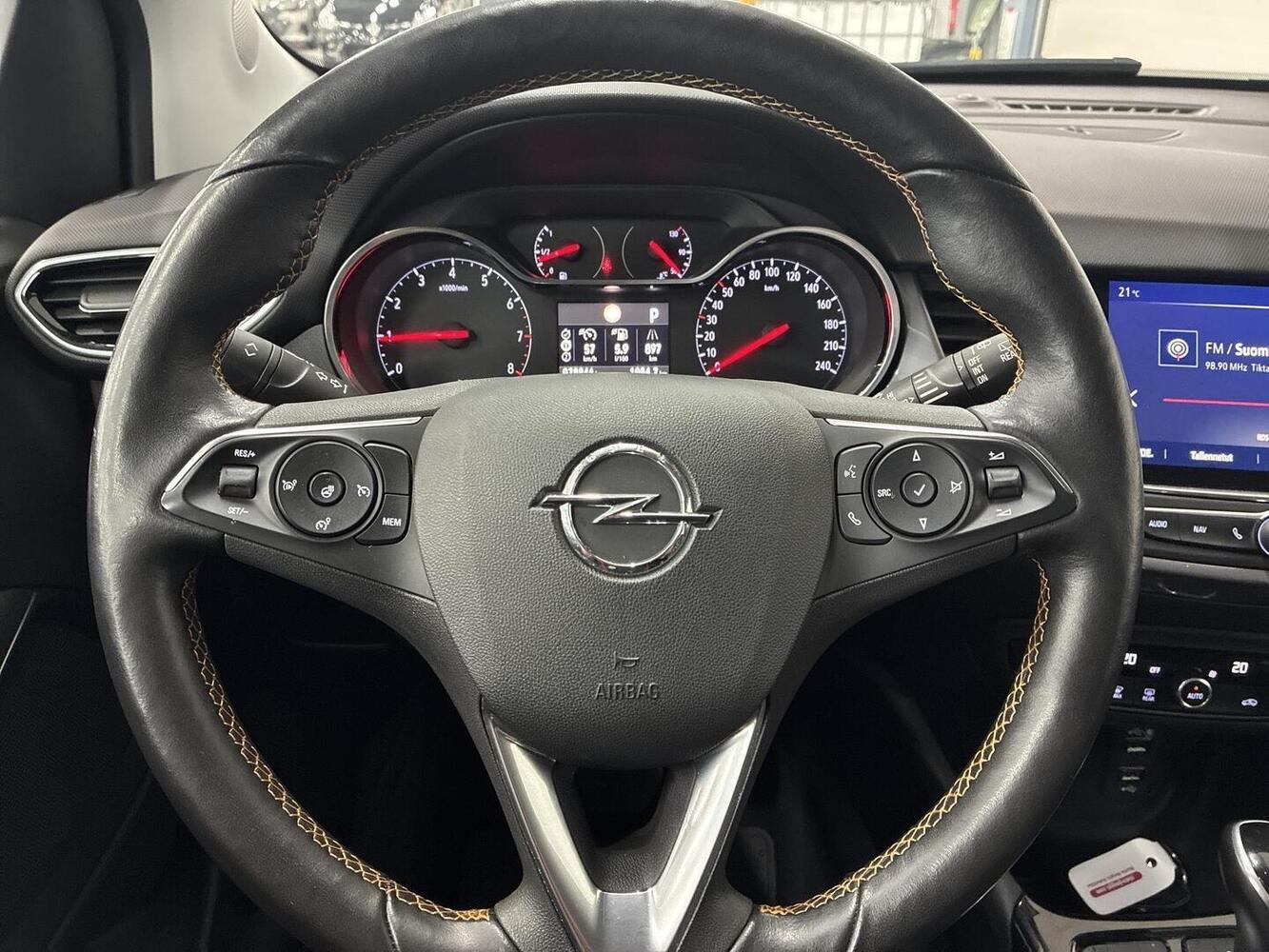 Opel Crossland X vaihtoauto