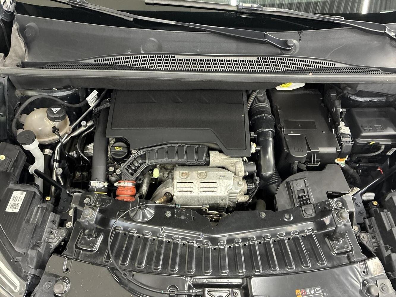 Opel Crossland X vaihtoauto