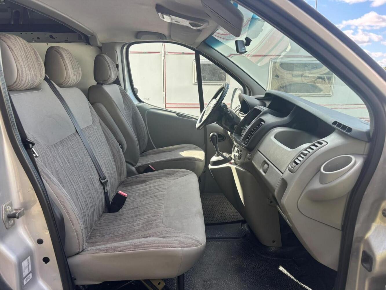 Nissan Primastar vaihtoauto