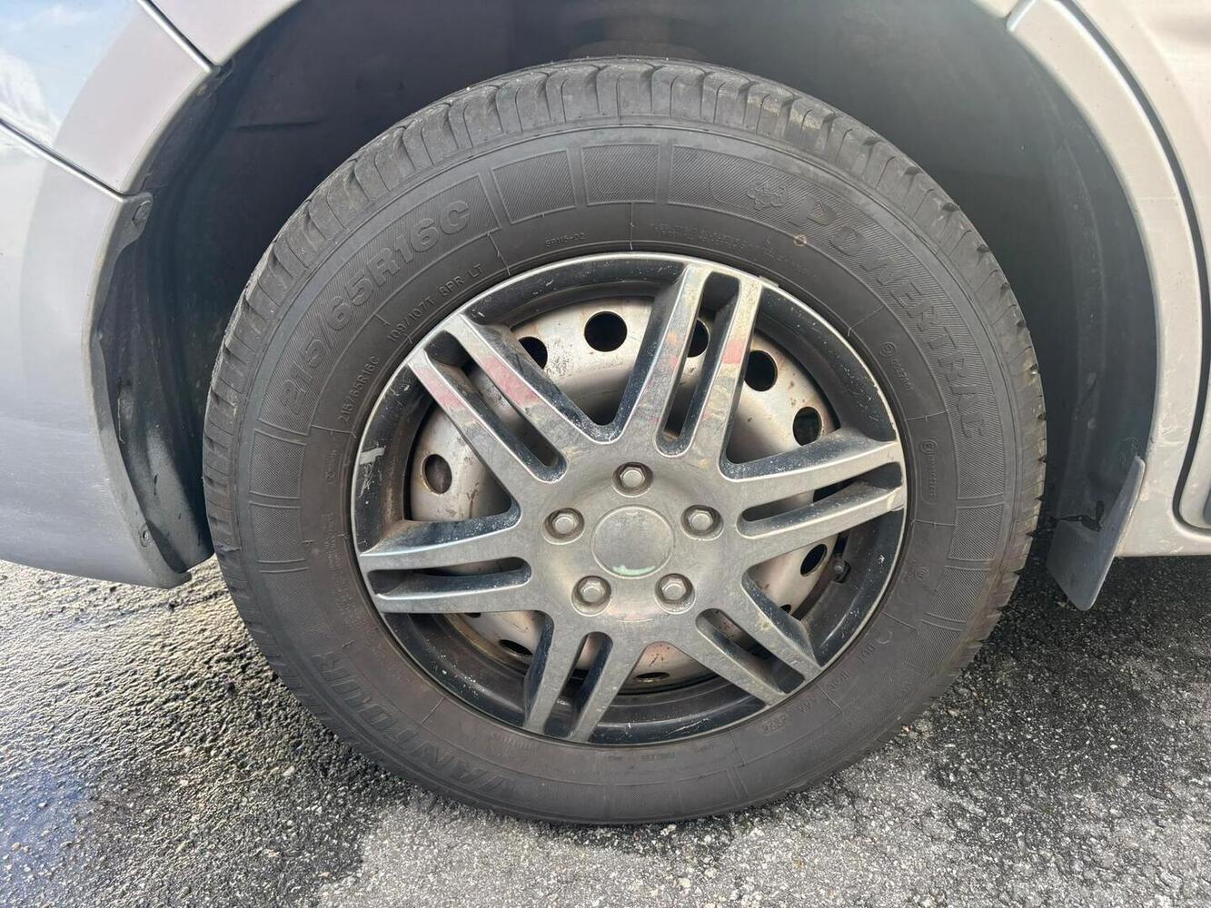 Nissan Primastar vaihtoauto