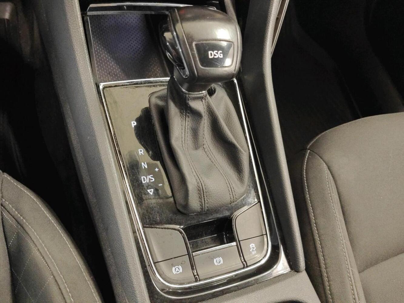 Skoda Karoq vaihtoauto
